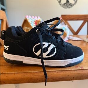 Heelys Black and White Kids Sneakers